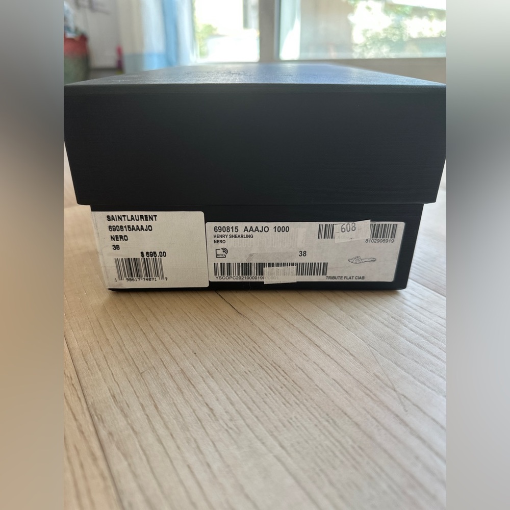 BNIB YSL black shearling slides. Size 8 / 38. - Picture 4 of 6